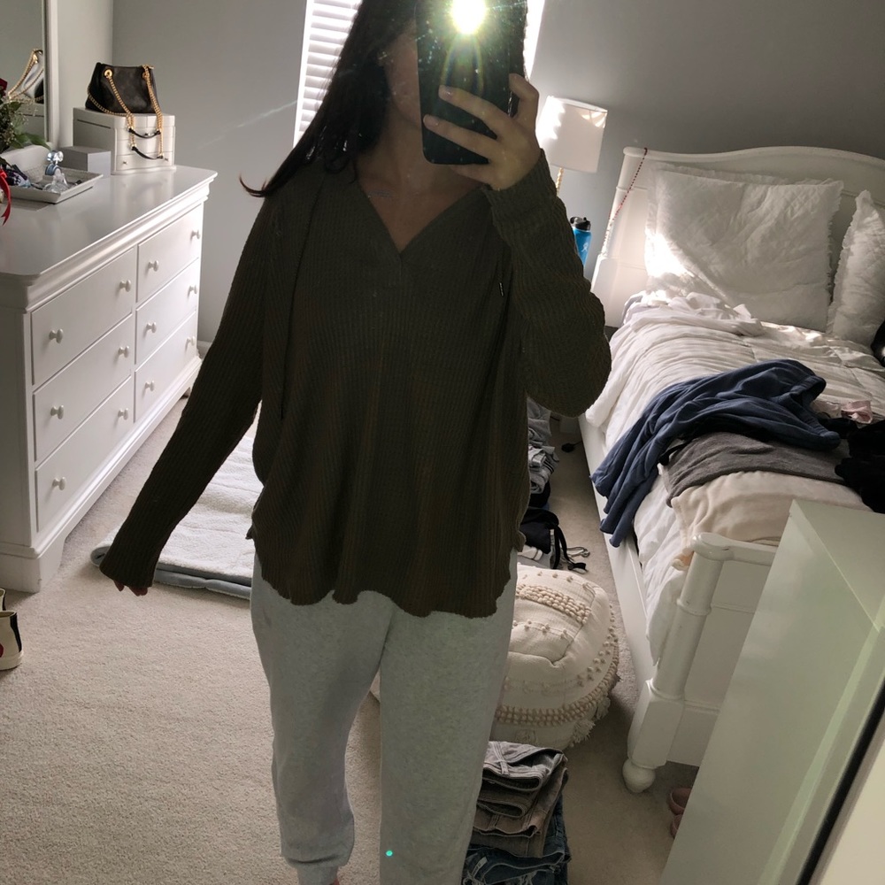 RIBBED URBAN SWEATER